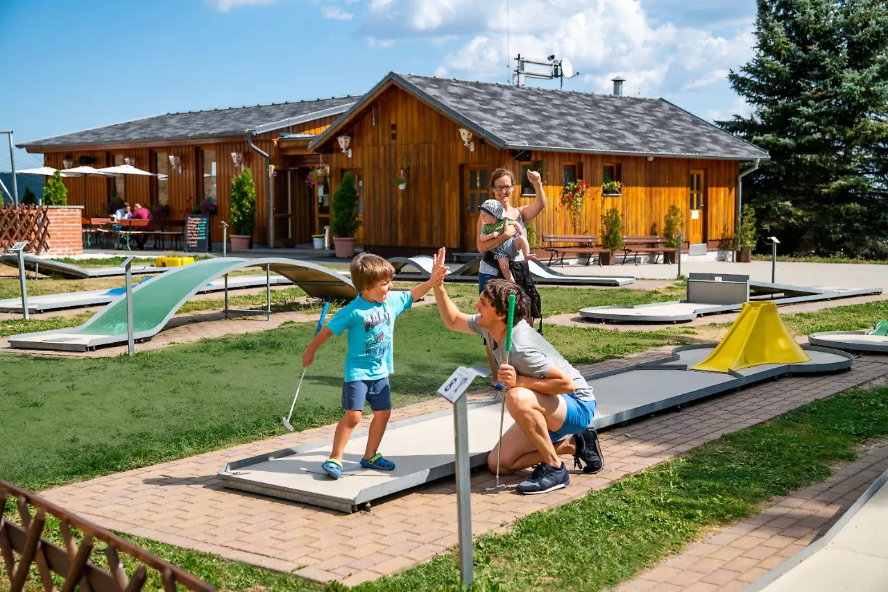 haf-minigolf-familie-detail.jpg