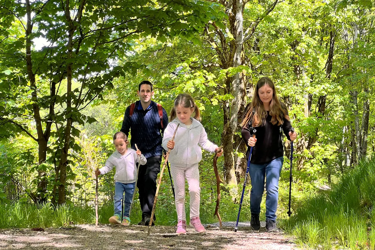 PHO_Wandern-Familie.jpg